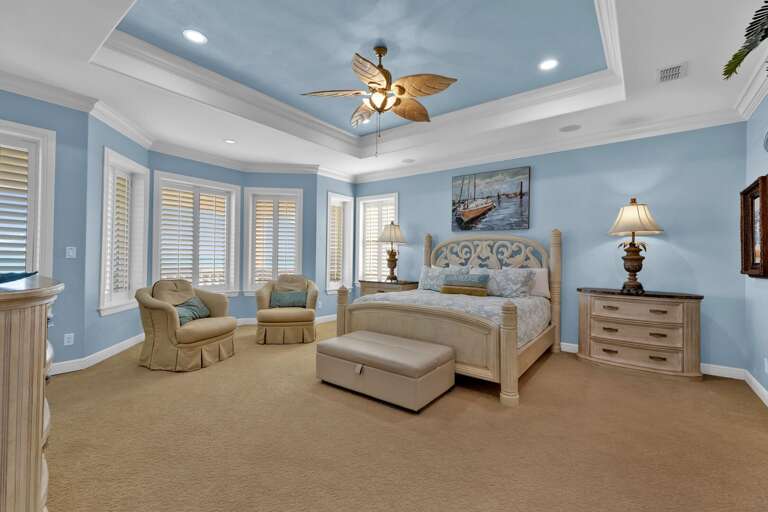 2nd Master Bedroom (3rd floor) with King bed & master bathroom as well.