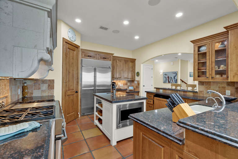 Huge kitchen! Full stocked with all cooking supplies!