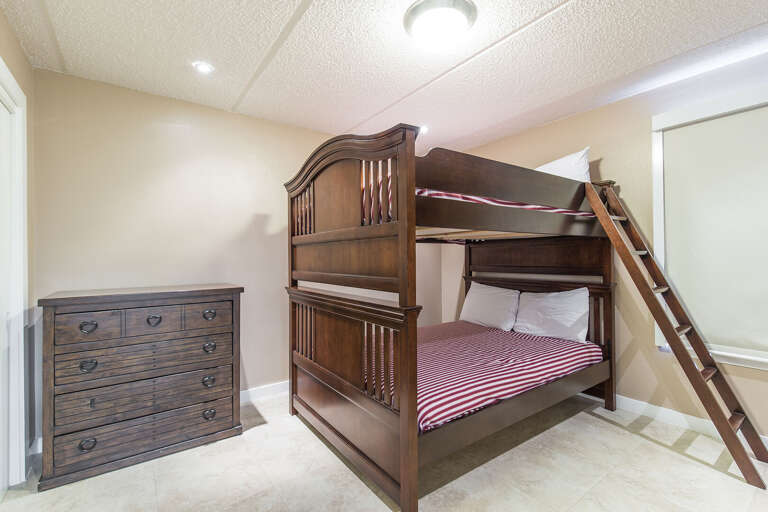 Guest bedrooms with full size bunk beds