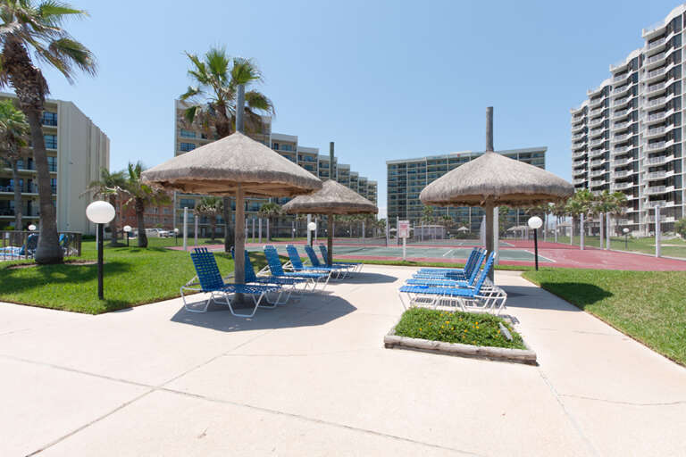 Palapa area with seating to relax.