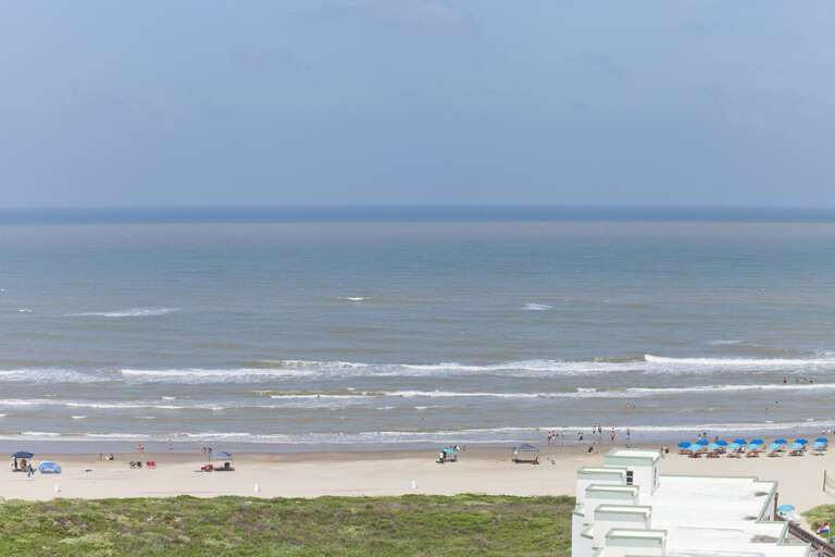 Wonderful views to the beach! Wonderful views to the beach!