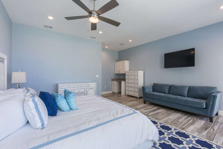 3rd floor master bedroom has a sofa sleeper