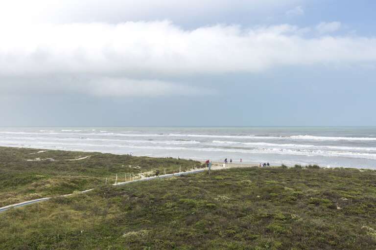 Beach views for miles! Beach views for miles!