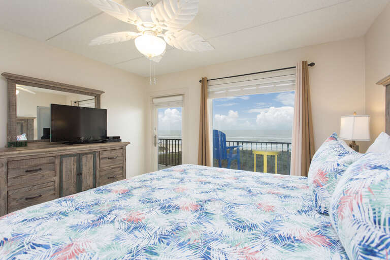 Master Bedroom Master Bedroom