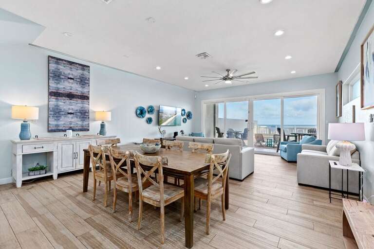 Amazing open concept living and dining area overlooking the ocean!
