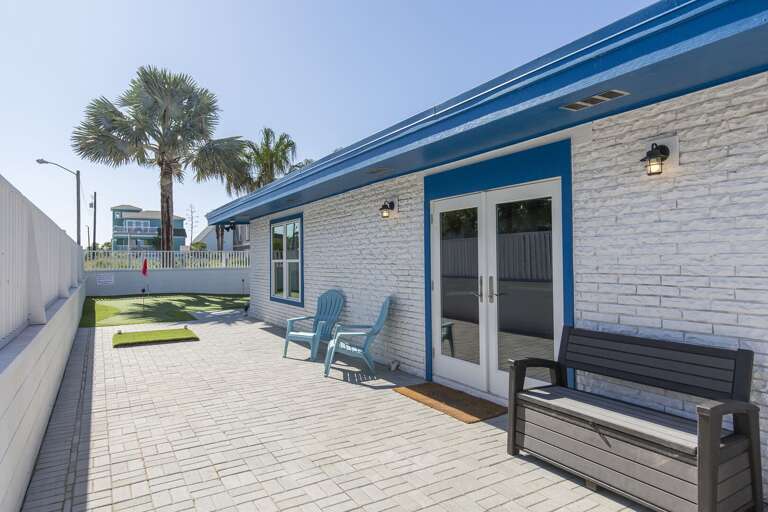Front door entry and courtyard!