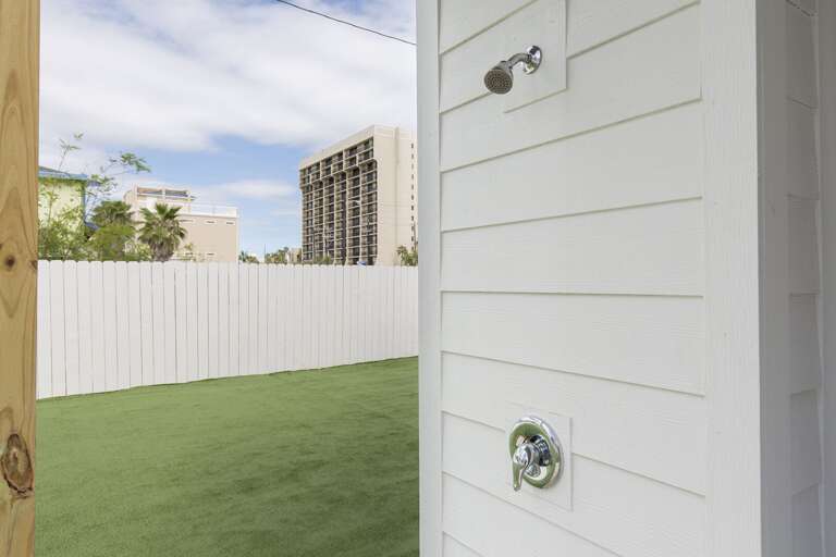 Outside Showers to rinse off after a day at the beach!