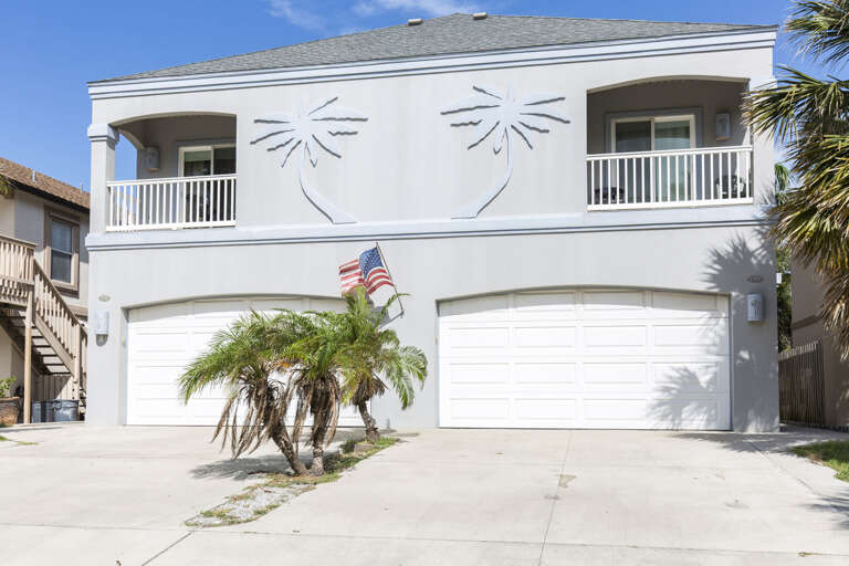 Front exterior of 120B E. Mars.