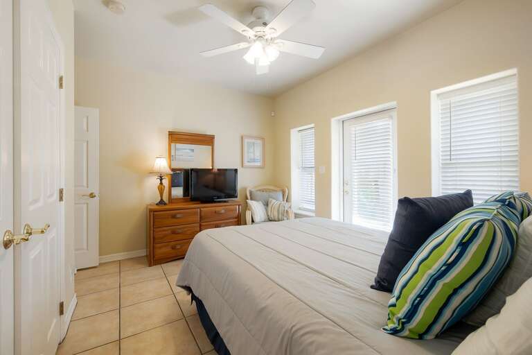 Ground Floor 2nd bedroom featuring a queen bed