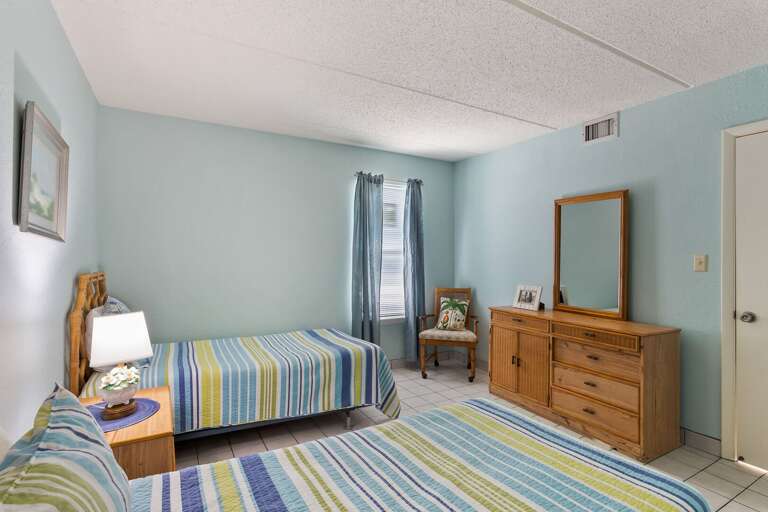 Guest Bedroom features two twin beds