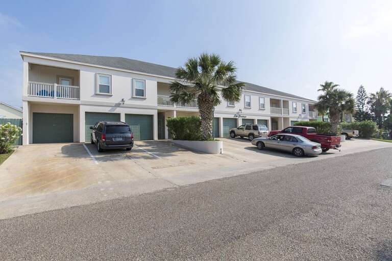 Front Exterior to the Property Front Exterior to the Property