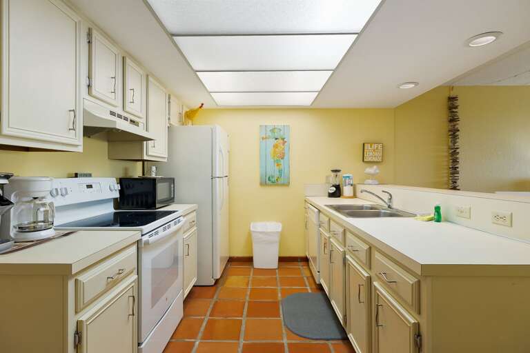 Fully Stocked Kitchen with essentials needed to prepare a home cooked meal! Fully Stocked Kitchen with essentials needed to prepare a home cooked meal!