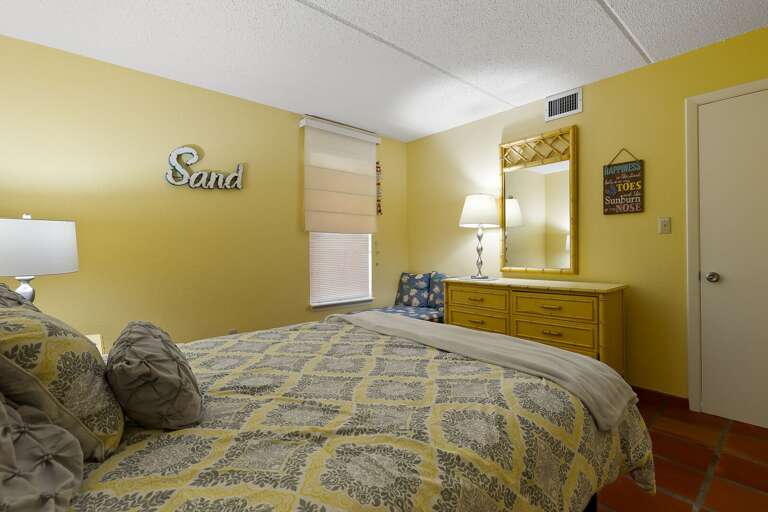 Guest Bedroom Guest Bedroom