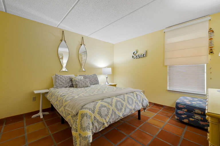 Guest Bedroom Guest Bedroom