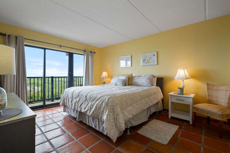 Master Bedroom Master Bedroom