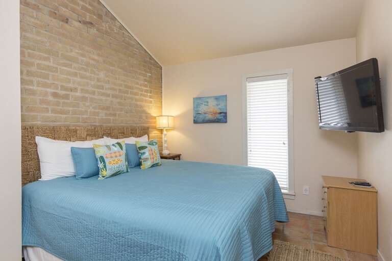 3rd Floor Bedroom features a King Bed