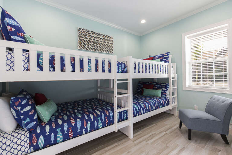 Ground Floor Guest Bedroom with 2 bunkbeds