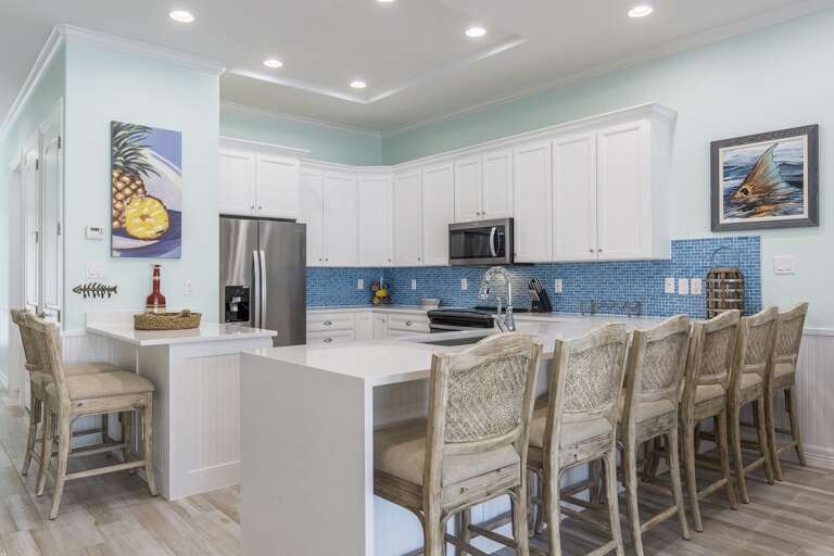 Large Kitchen fully stocked for your home cooked meals!