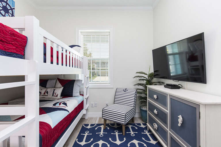 guest bedroom 2 twin bunkbeds