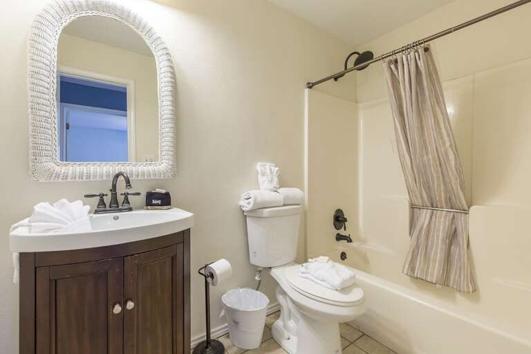 Shared guest bathroom on ground floor. Shared guest bathroom on ground floor.