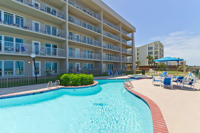 Community Pool and Hot Tub!