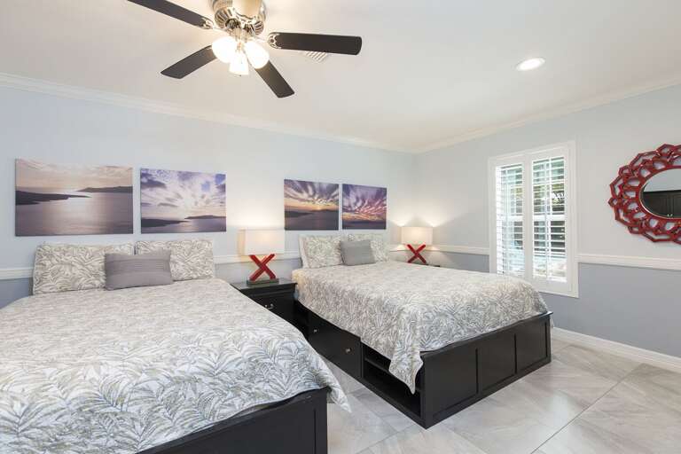 3rd bedroom with two queen beds 3rd bedroom with two queen beds