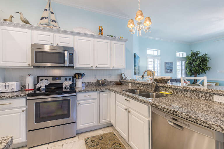Kitchen is fully stocked with pots, pans, and cooking utensils! Kitchen is fully stocked with pots, pans, and cooking utensils!