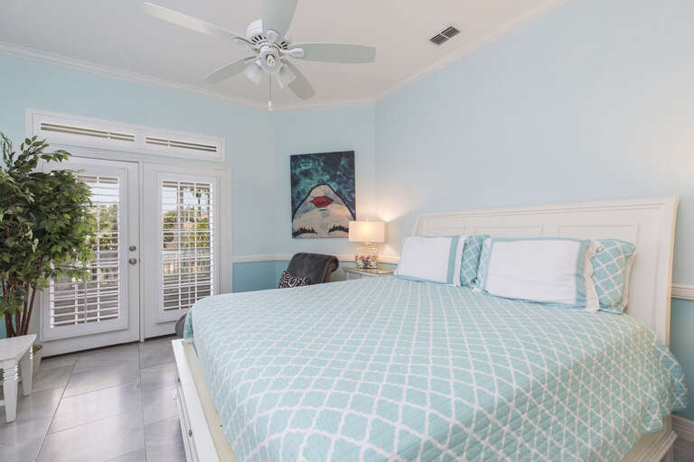 Master bedroom features a King Size bed and flat screen TV, as well as access to the 2nd floor deck. Master bedroom features a King Size bed and flat screen TV, as well as access to the 2nd floor deck.