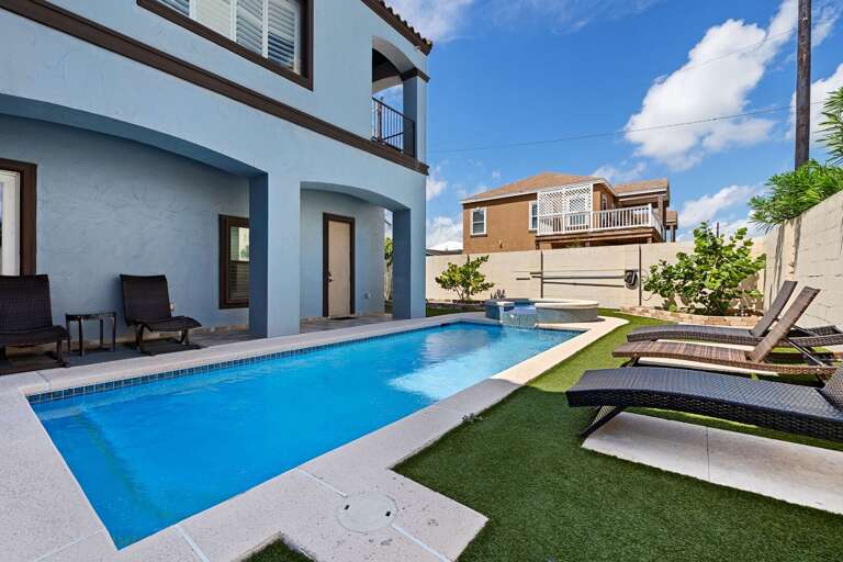 Private Pool & Hot Tub! Private Pool & Hot Tub!