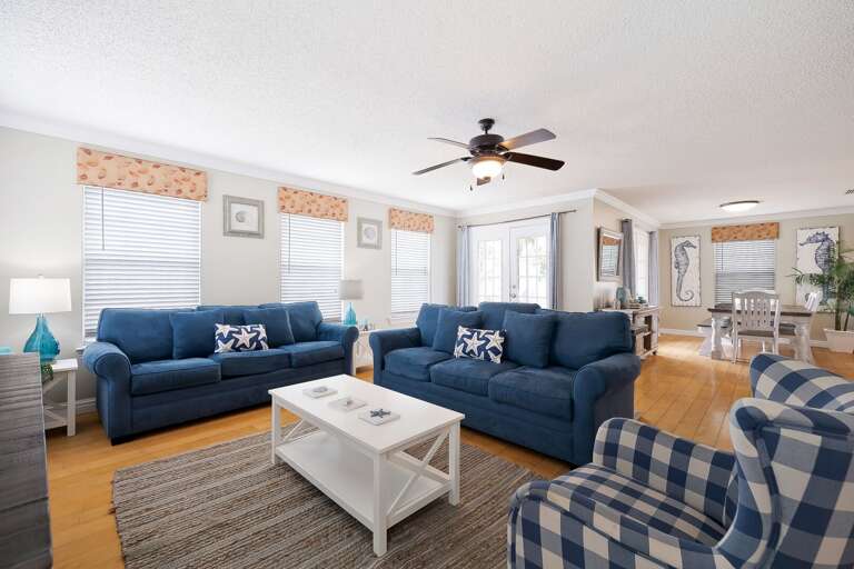 Front entryway & living room is located on the 2nd floor.