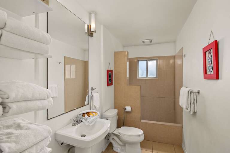 Villa #1
Bathroom with bath tub.