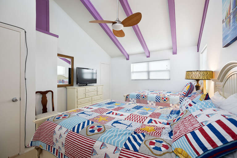 Villa #1
Bedroom (Two Queen Beds) Villa #1
Bedroom (Two Queen Beds)