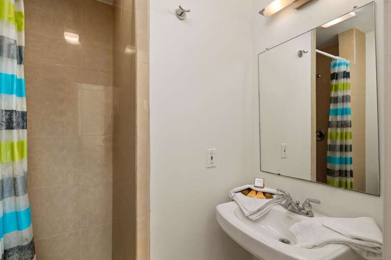 Villa #2
Guest bathroom