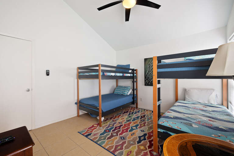 Villa #2
Guest bedroom with two twin bunk beds Villa #2
Guest bedroom with two twin bunk beds