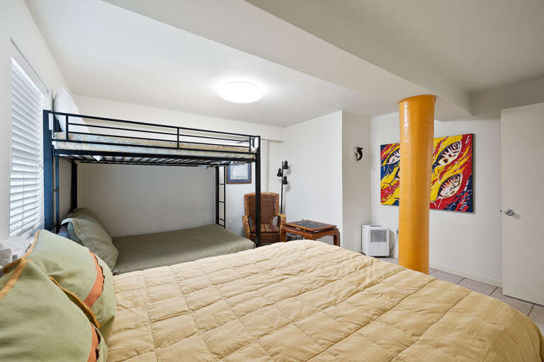 Villa #3
Bedroom 2 (Queen bed, Full bunk beds) Villa #3
Bedroom 2 (Queen bed, Full bunk beds)