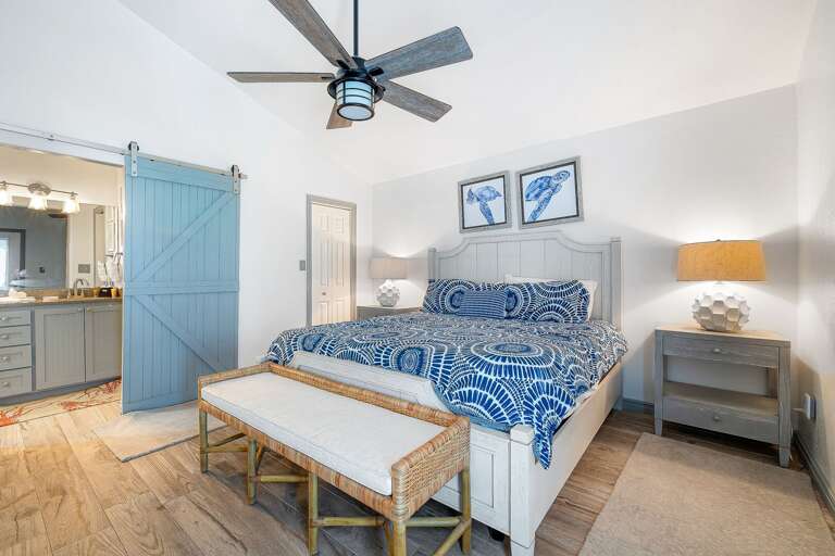 2nd bedroom with King size bed and private bathroom.