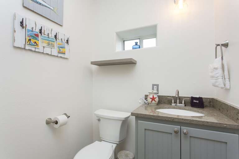 Ground floor half bathroom.