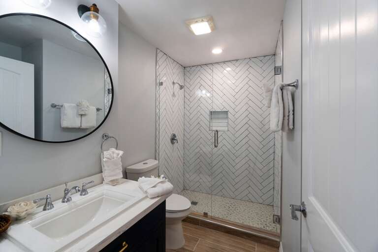 Full guest bathroom on the 2nd floor.