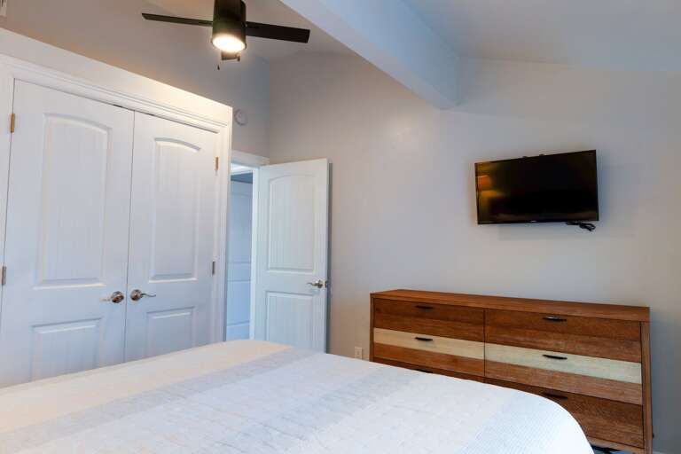 Guest bedroom. (1 of 4 total bedrooms).