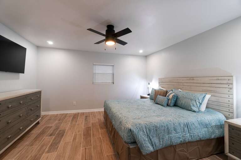 Master bedroom. (1 of 4 total bedrooms).