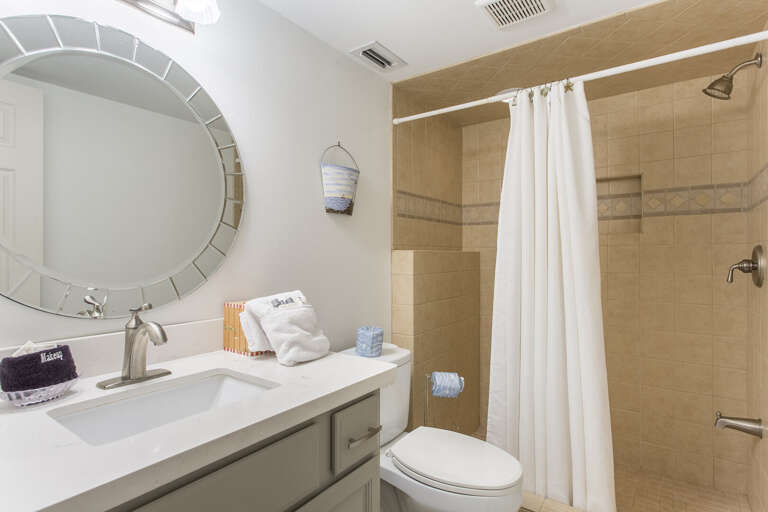 Guest Bathroom Guest Bathroom
