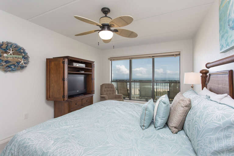 Master Bedroom also comes with a direct view of the beach! Master Bedroom also comes with a direct view of the beach!