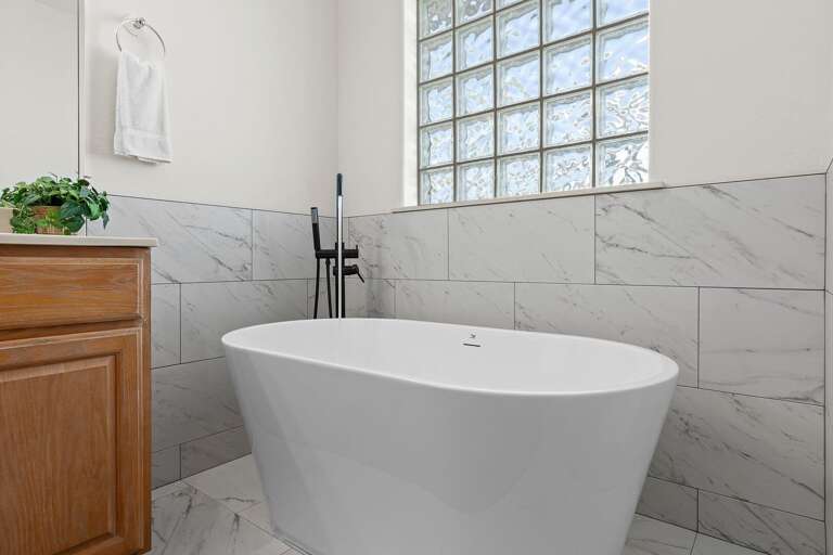 Master Bathroom Tub Master Bathroom Tub