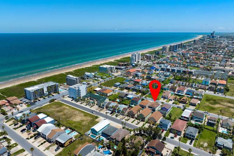 Aerial view of the property and Gulf of Mexico!