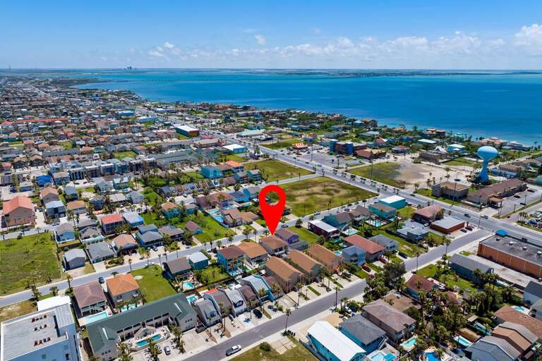 Aerial view of the property and Gulf of Mexico!