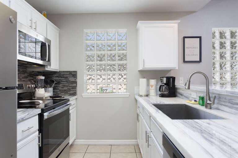 Kitchen area Kitchen area