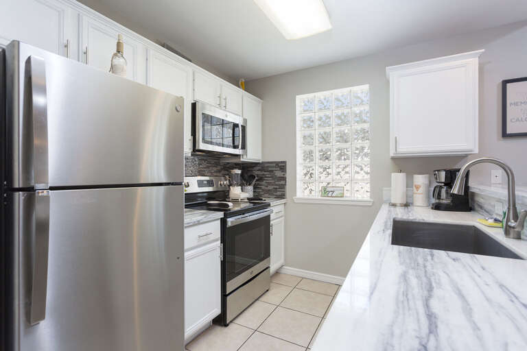 Kitchen area Kitchen area