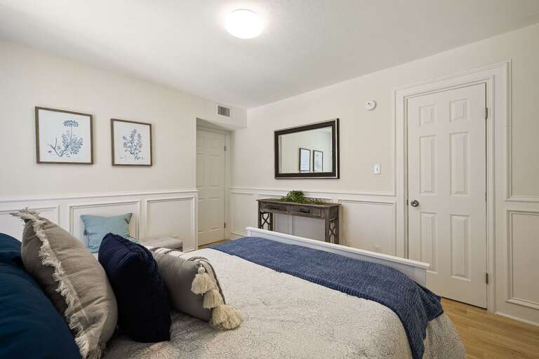 3rd Guest Bedroom with Queen Bed 3rd Guest Bedroom with Queen Bed