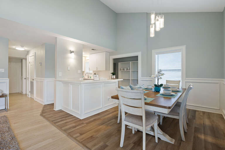 Dining Area & Kitchen Dining Area & Kitchen