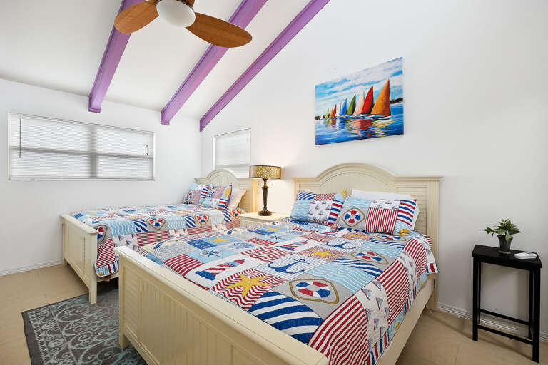 Bedroom 3 (Two Queen beds)